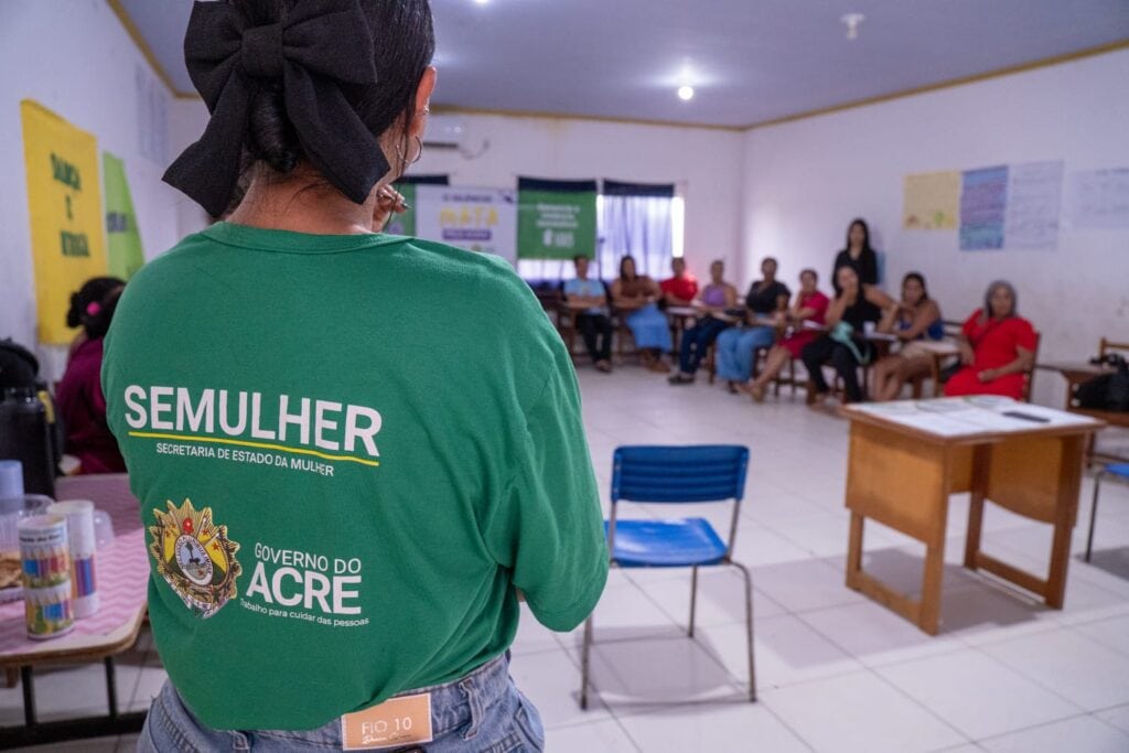Semulher promove atendimento itinerante em comunidade rural de Mâncio Lima