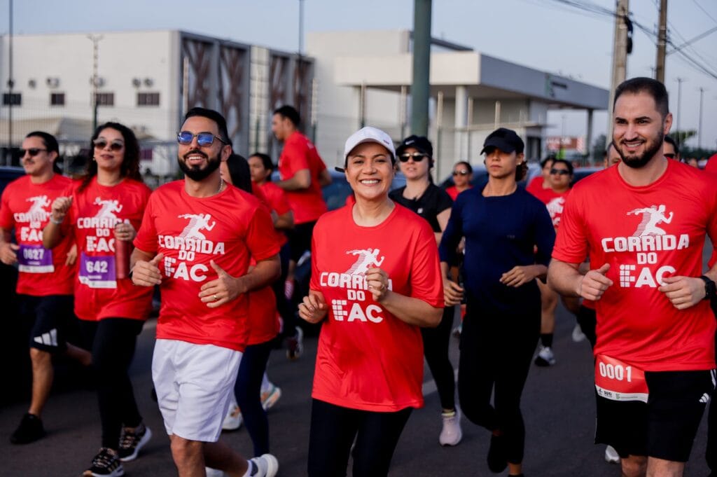 Mailza prestigia 3ª Corrida do Ifac, que une esporte e solidariedade em apoio ao Hospital da Criança e Natal dos Correios