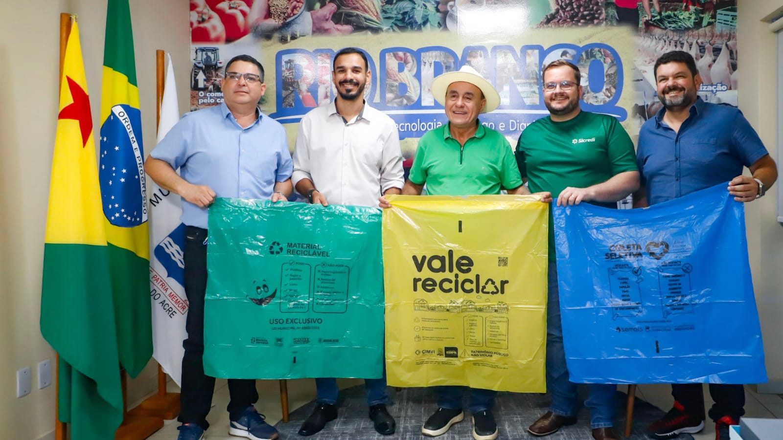 Prefeito de Rio Branco apresenta projeto pioneiro de reciclagem ao Sicredi em busca de parceria estratégica