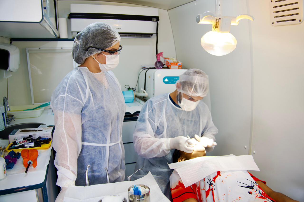 Prefeitura de Rio Branco divulga cronograma de atendimentos das vans odontológicas