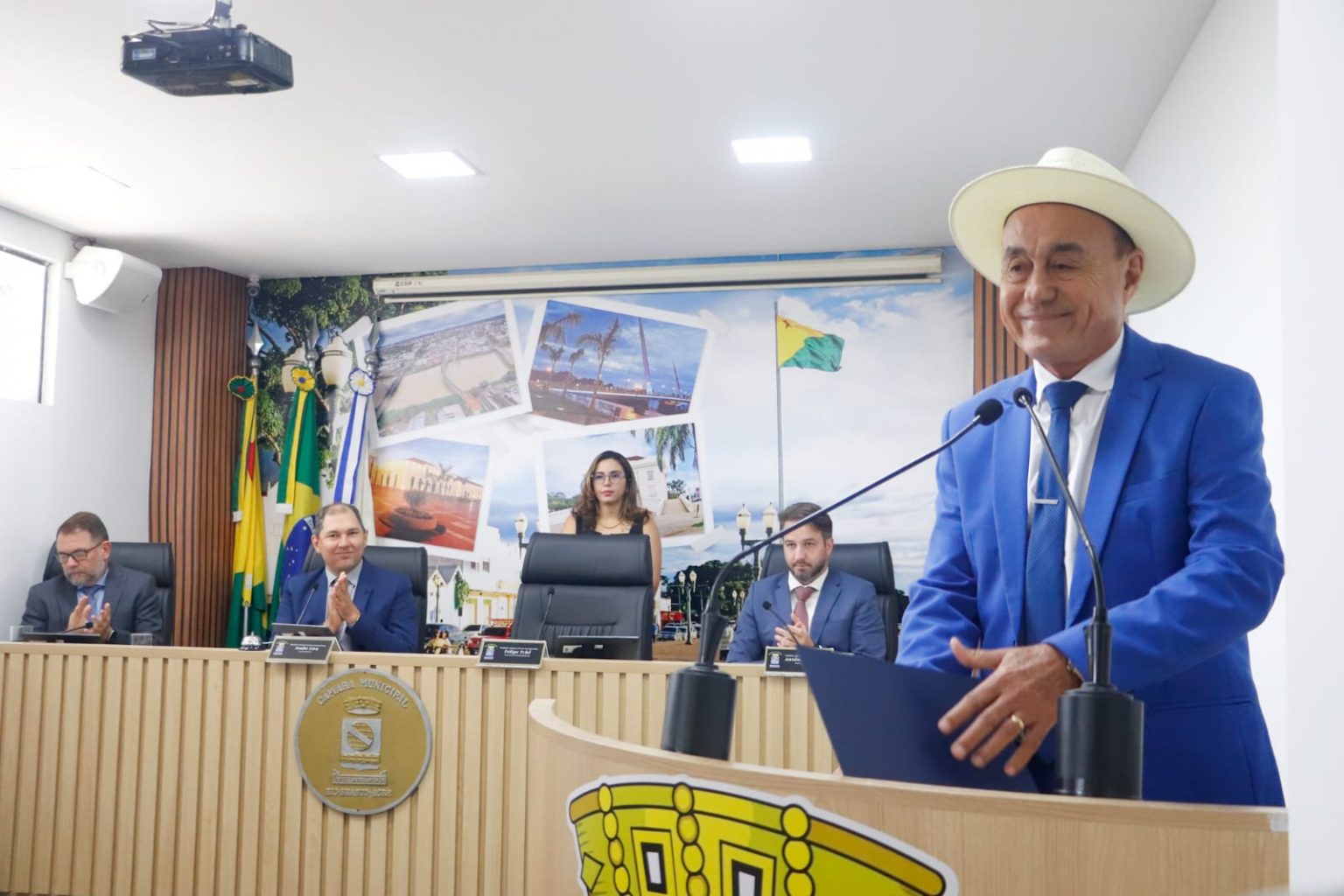 Com mensagem governamental, prefeito de Rio Branco abre os trabalhos do Legislativo para o ano de 2026 na Câmara Municipal
