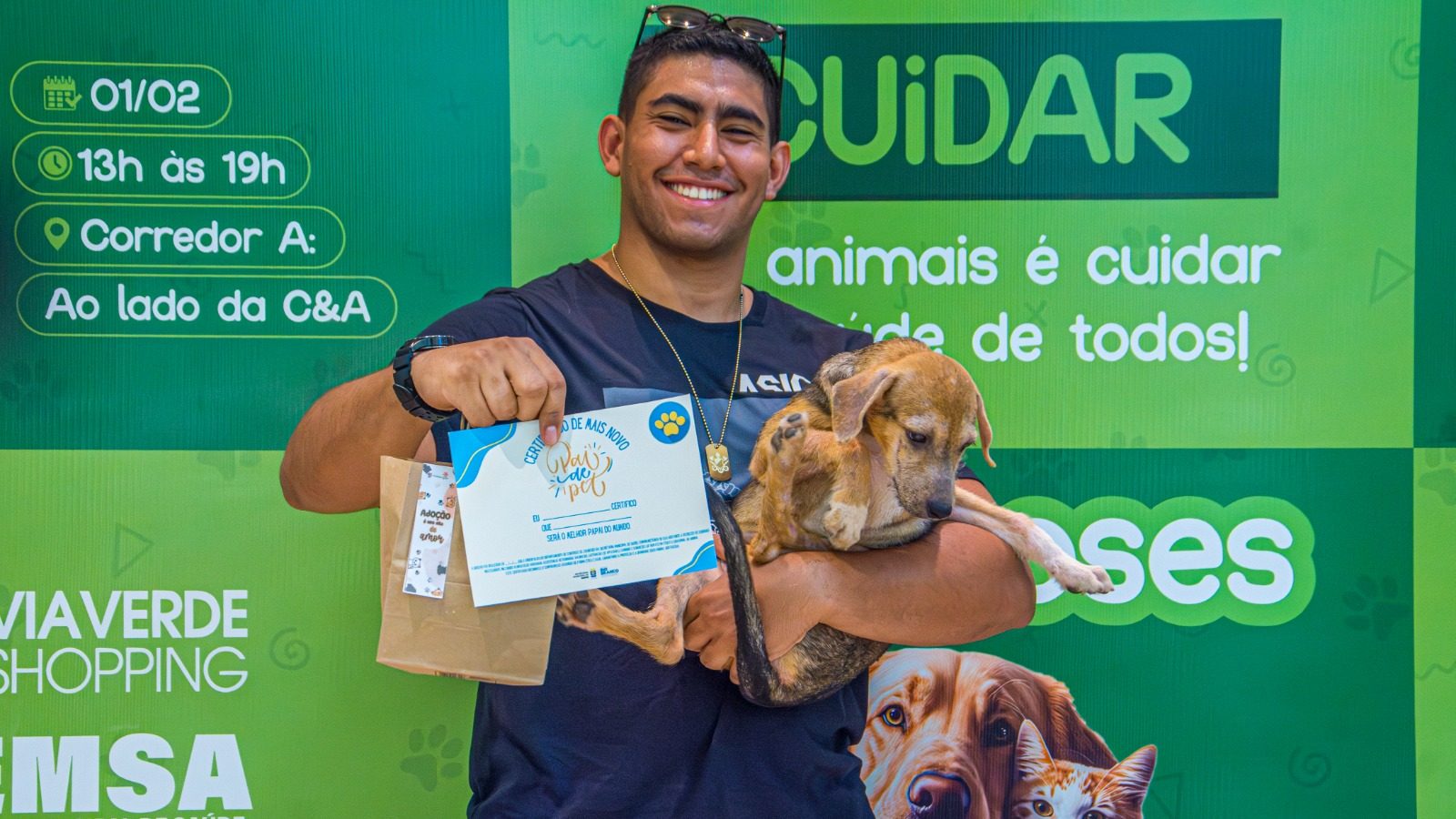 Feira de Adoção no Via Verde Shopping vacina 189 animais e garante adoção responsável