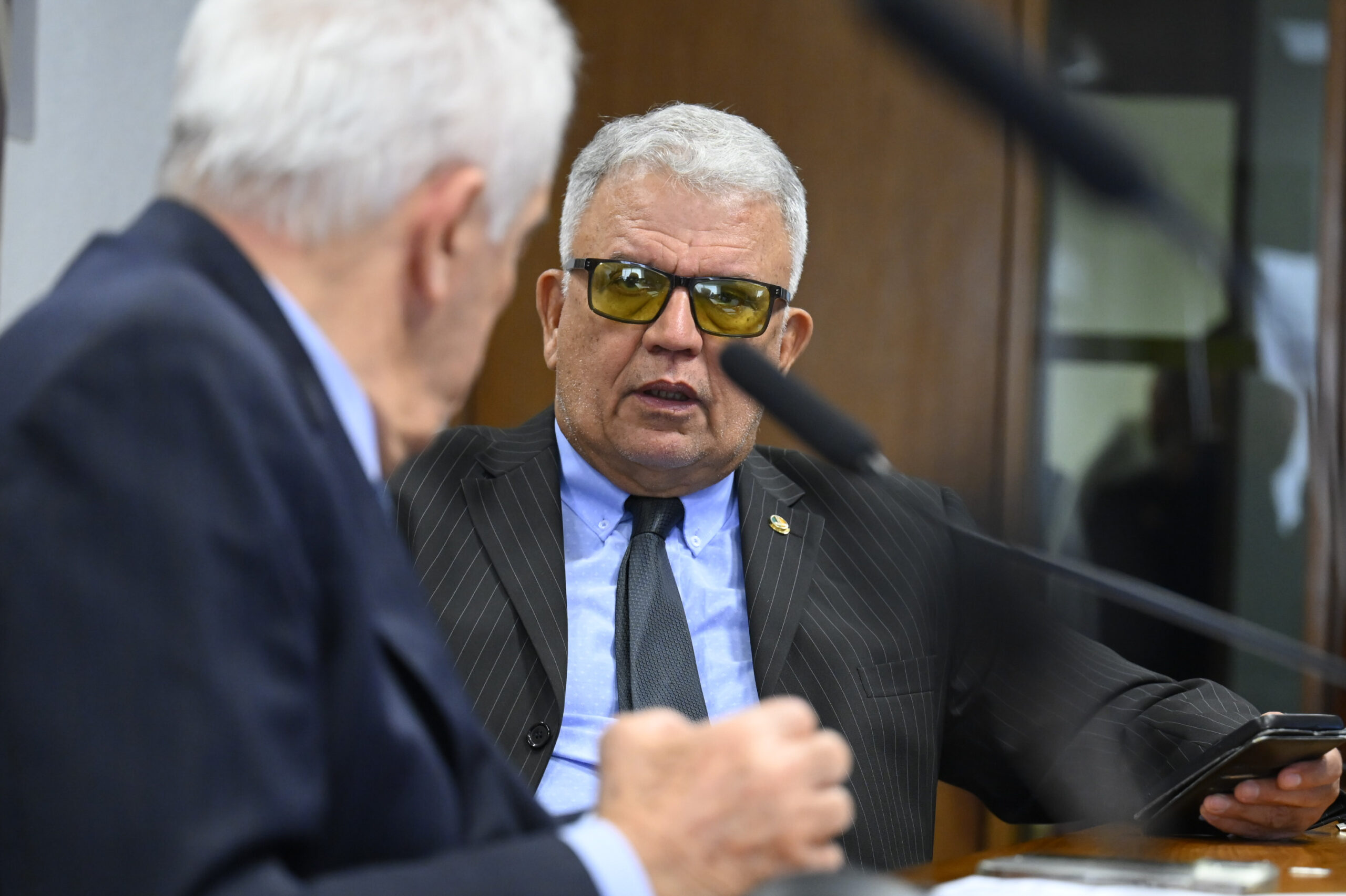 Comissão de Constituição, Justiça e Cidadania (CCJ) realiza reunião deliberativa para analisar o PL 4.809/2024, que endurece a resposta penal a crimes violentos. Também estão em pauta o PL 116/2020, que caracteriza a violência eletrônica como forma de violência contra a mulher; o PL 680/2024, sobre transporte público individual, em turno suplementar; e o PLS 528/2015, que prevê panfletos em Braille nas campanhas eleitorais. 

Mesa: 
presidente da CCJ, senador Otto Alencar (PSD-BA); 
senador Sérgio Petecão (PSD-AC). 

Foto: Andressa Anholete/Agência Senado