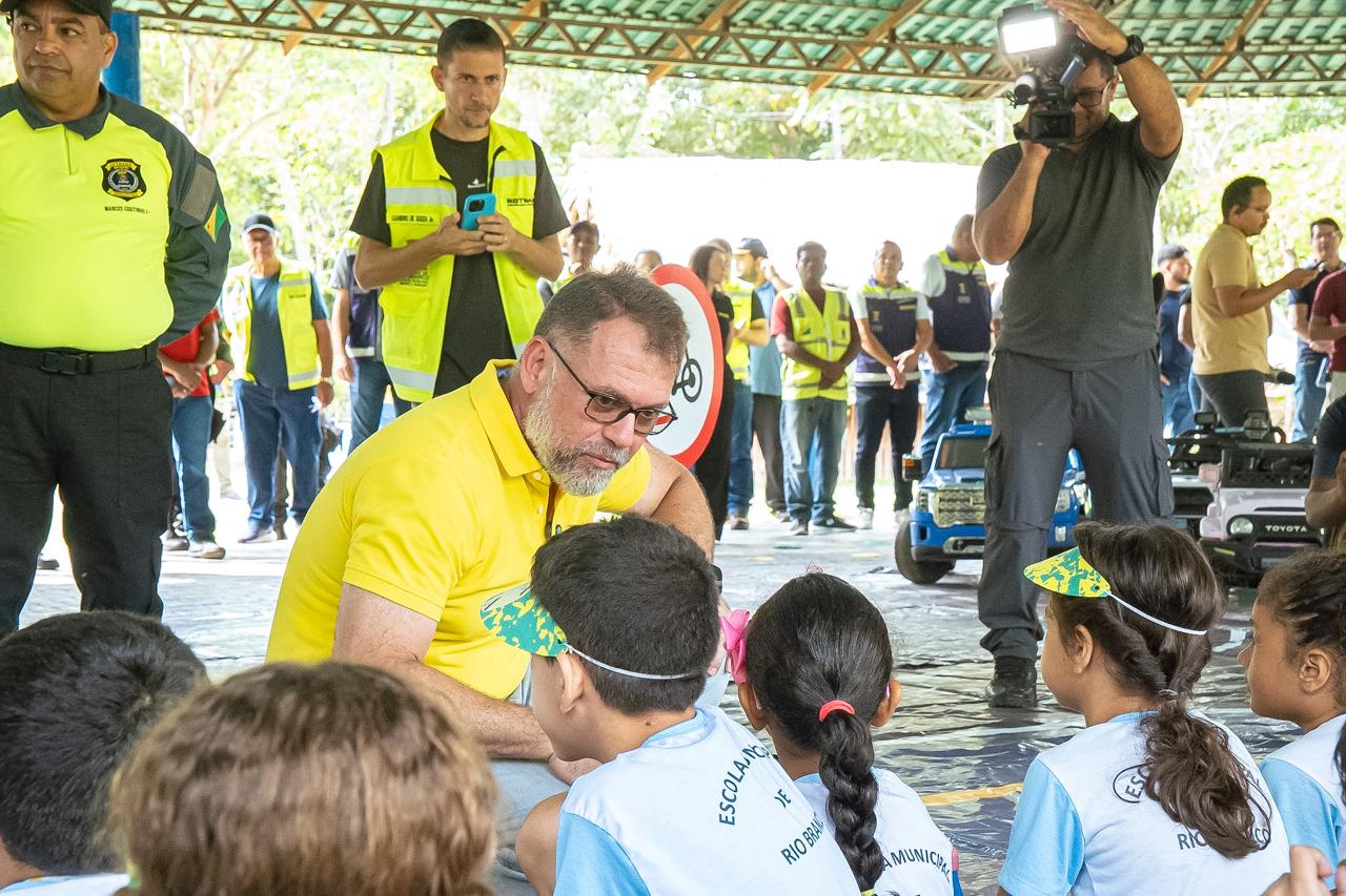 Prefeito Alisson Bestene realiza abertura do Maio Amarelo 2026 com foco na educação para o trânsito