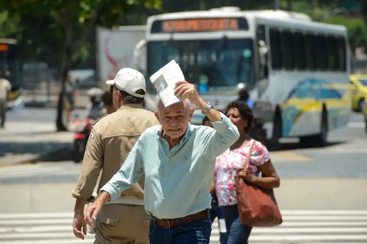 Brasil teve 120 mil mortes associadas a ondas de calor em 20 anos
